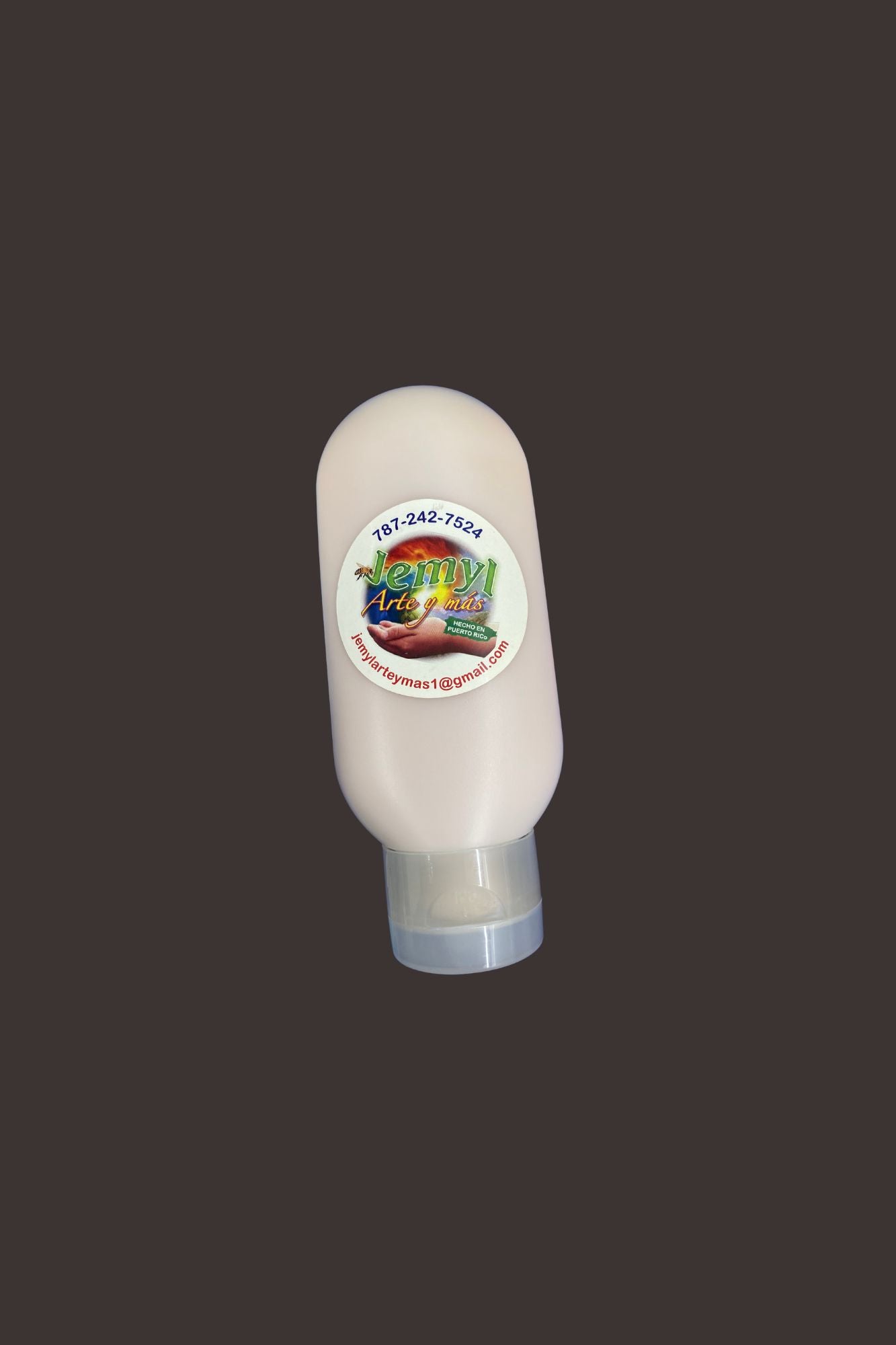 Locion Cabernet Para la Piel Una formula unica que combina la suavidad del aceite de arroz y la nutricion del shea Butter (karite) La hidratacion profunda de la vitamina E y la calma natural de la sabila. Nuestra mezcla de aceites naturales nutre y revitaliza la piel, dejandola suave, radiante y seductora. Esta sofisticada locion con sus notas aromaticas de esencia de uvas maduras, roble tostado que evoca y captura la esencia misma de los viñedos.